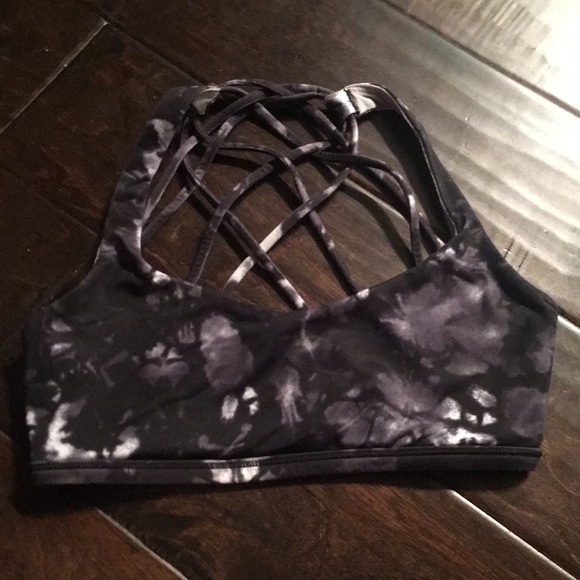 lululemon athletica Other - NWOT lululemon sports bra